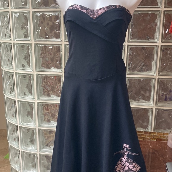 Modern take on vintage sock hop - Picture 4 of 6